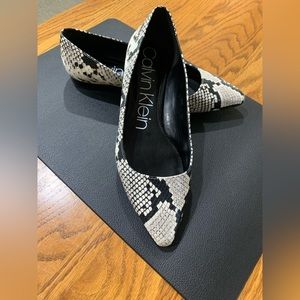 Calvin Klein flats